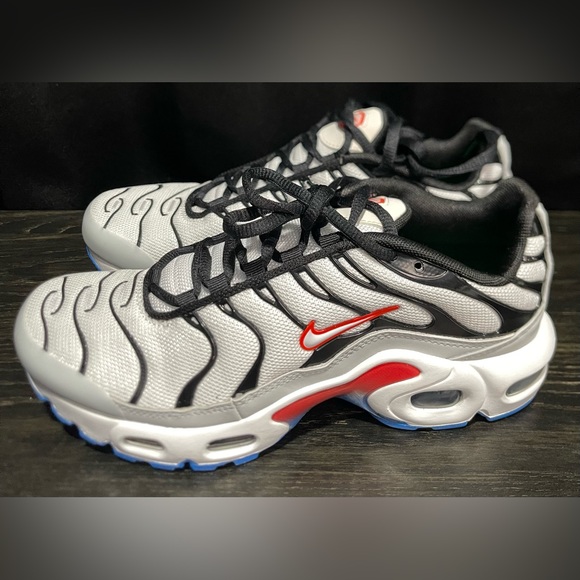 NIKE AIR MAX PLUS GS 'PLATINUM BLACK RED' YOUTH SIZE 5Y WOMEN’S 6.5 brand new - Picture 4 of 6